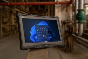 Tablets industriales optimizando el flujo industrial