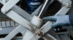 mesa levante industrial sintomas fallo mantenimiento preventivo hidraulico tijera inspeccion sdi